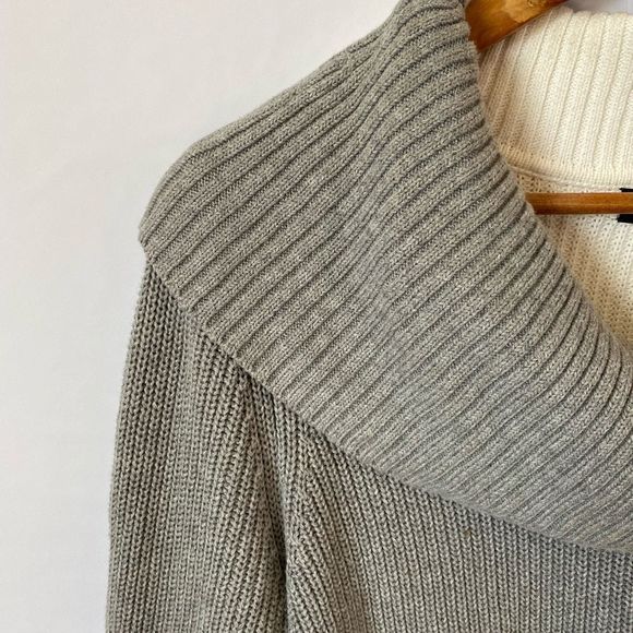 DKNY Cowl Neck Cozy Long Gray Ivory Color-block Sweater - Picture 3 of 8